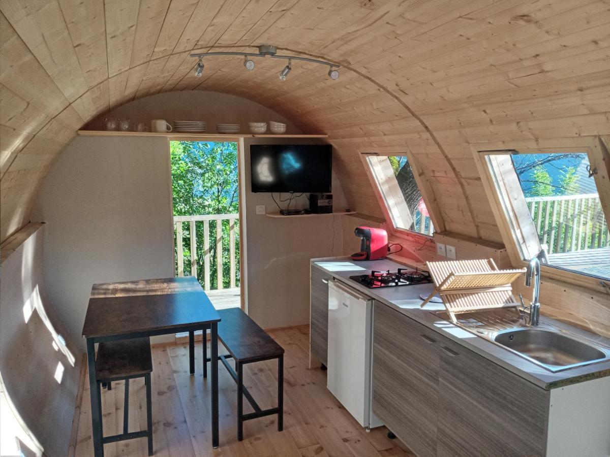 Les Insolites Du Villaret Saint-Vincent-les-Forts Exterior foto